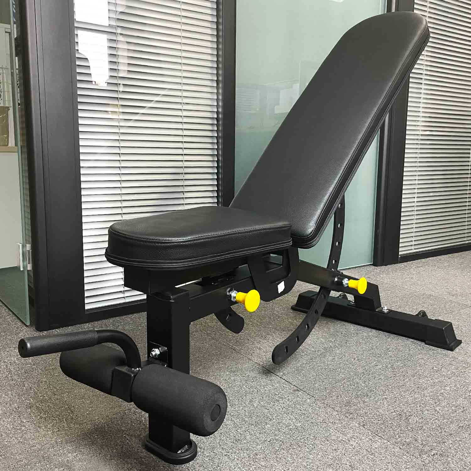 black weight bench
